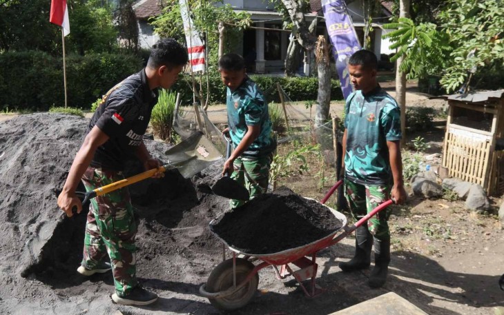Disrtibusi material pasir membangun RTLH