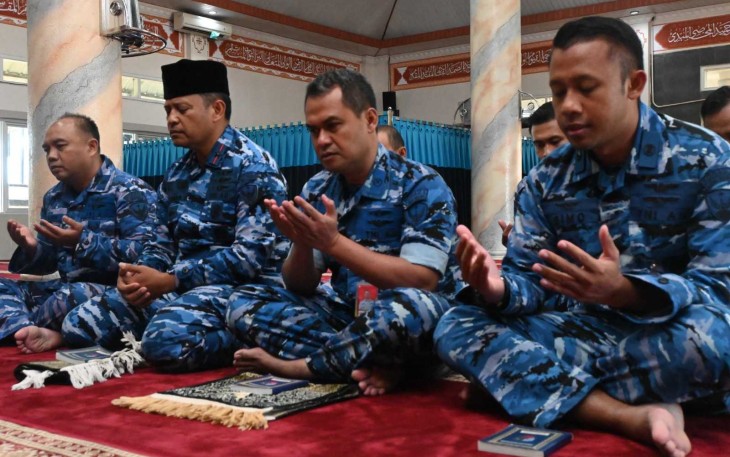 Doa bersama prajurit Lanud Husein Sastranegara Bandung