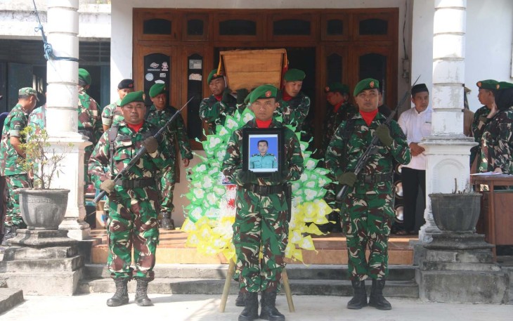 Upacara Pemakaman Peltu Agus Priyanto