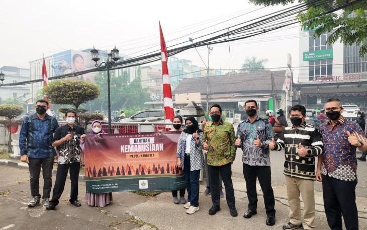 Holding Perkebunan Nusantara melalui PTPN IV Regional V Salurkan 100 Paket Bantuan bagi Masyarakat Terdampak Karhutla