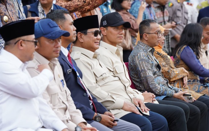 Menteri Koordinator Infrastruktur dan Pembangunan Kewilayahan Agus Harimurti Yudhoyono (AHY) memberikan motivasi singkat kepada para taruna dan taruni SMA Taruna Nusantara, Selasa (13/1/2026)