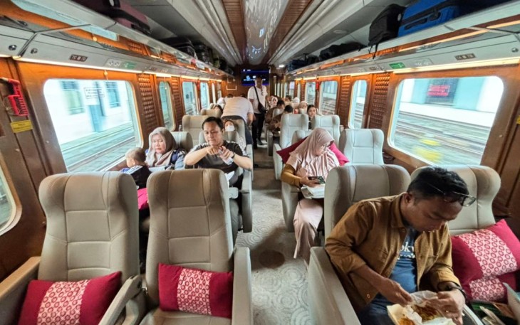 Scenic Love Journey Rayakan Valentine dengan Special Activity di Kereta Priority & Panoramic