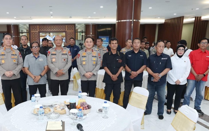 Buka puasa bersama insan pers di mapolda Jatim 
