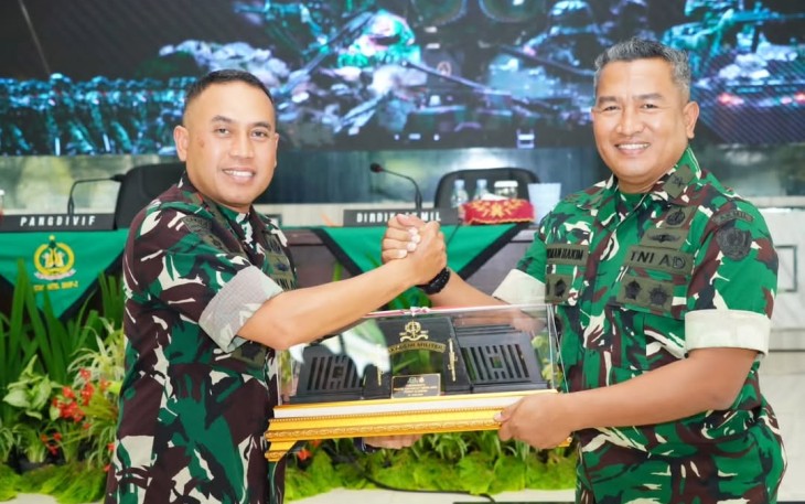 Pangdivif 2 Kostrad Mayjen TNI Primadi Saiful Sulun