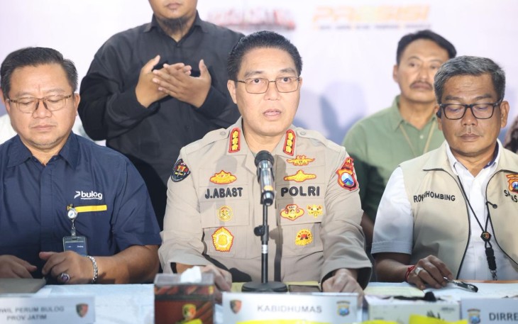 Kabid Humas Polda Jatim Kombes Pol Jules Abraham Abast