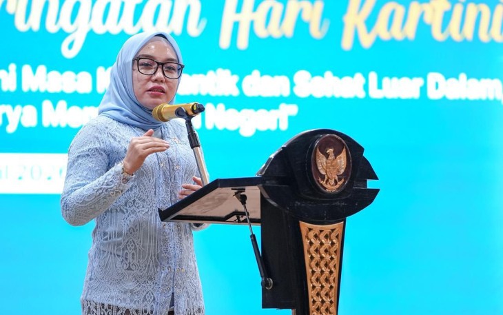 Wamenkop Farida Farichah