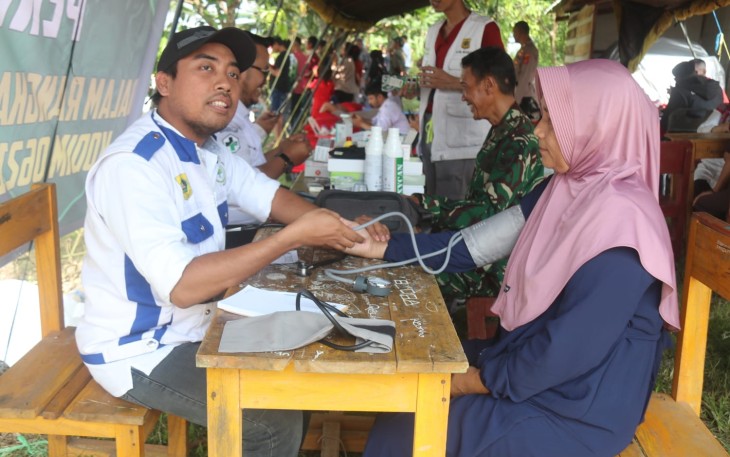 Pengobatan gratis satgas TMMD ke-128 Kodim 0621/Bogor