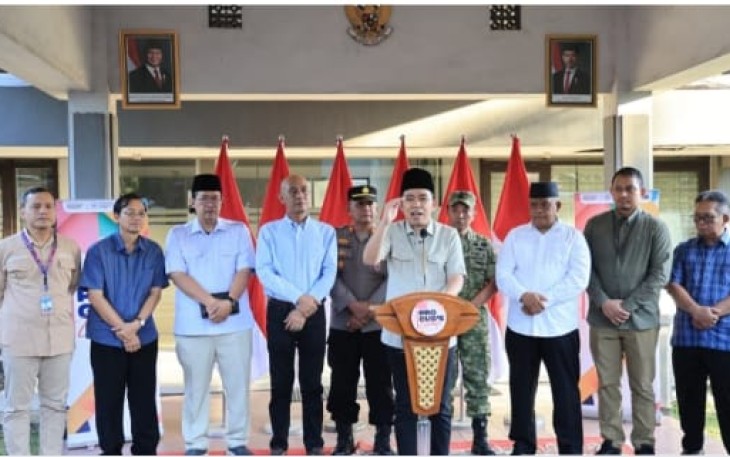 Bupati Jember Muhammad Fawait 