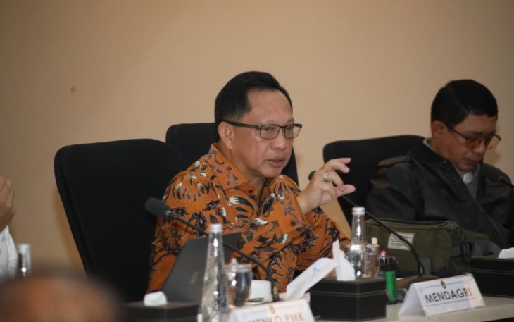Menteri Dalam Negeri (Mendagri) Muhammad Tito Karnavian selaku Ketua Satuan Tugas (Satgas) Percepatan Rehabilitasi dan Rekonstruksi (PRR) Pascabencana Sumatera