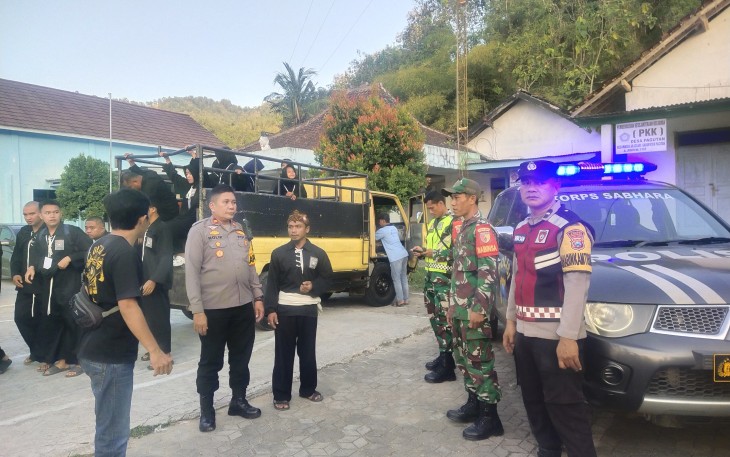 Pastikan Situasi Aman, Gabungan TNI Polri di Pacitan Lakukan Pengamanan Pengesahan Warga PSHT