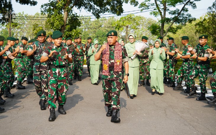 Panglima Divisi Infanteri 2 Kostrad Mayjen TNI Primadi Saiful Sulun, S.Sos., M.Si