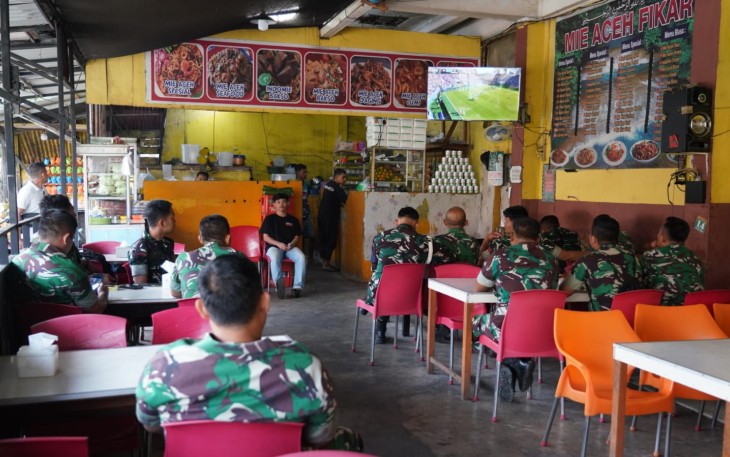 Nobar gembira piala dunia 2026 Korem 023/KS