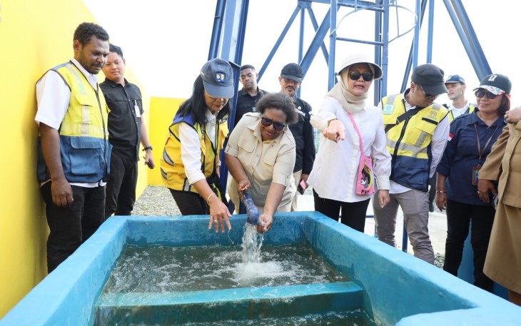 Wakil Menteri Dalam Negeri (Wamendagri) Ribka Haluk mendampingi Wakil Menteri Pekerjaan Umum (PU) Diana Kusumastuti meninjau sejumlah proyek infrastruktur strategis di Kabupaten Jayapura dan Kabupaten Keerom, Provinsi Papua, Selasa (14/7/2026)