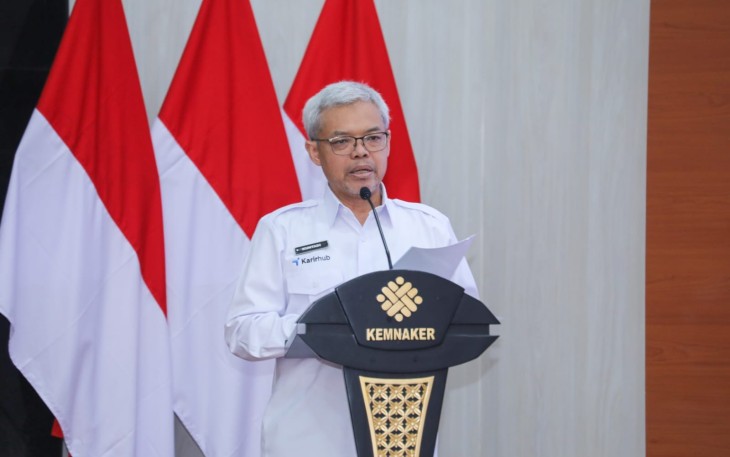 Sekretaris Jenderal Kemnaker, Cris Kuntadi saat membuka Webinar bertema "AI untuk Analisis Kebutuhan Tenaga Kerja & Perencanaan Pelatihan