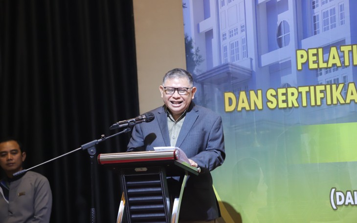 Jaksa Agung Muda Perdata dan Tata Usaha Negara Jamdatun R. Narendra Jatna 