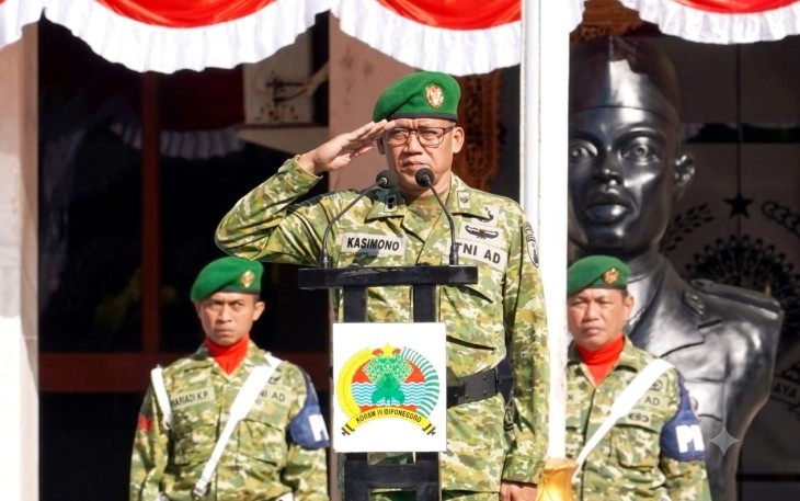 Kasipers Korem 081/DSJ Letkol Cke Kasihono