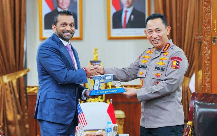 Kapolri saat menerima kunjungan kehormatan Direktur FBI Mr. Kash Patel beserta delegasi di Mabes Polri, Jakarta Selatan, Kamis (23/7/2026)