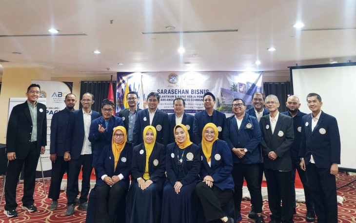 Sarasehan ABC UNAIR di Suite Hotel, Surabaya, Jumat (24/7)