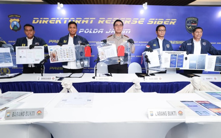 Polda Jatim Bongkar Sindikat Penipuan Online Emas Murah, Lima Tersangka Diantaranya Warga Binaan Lapas Diamankan