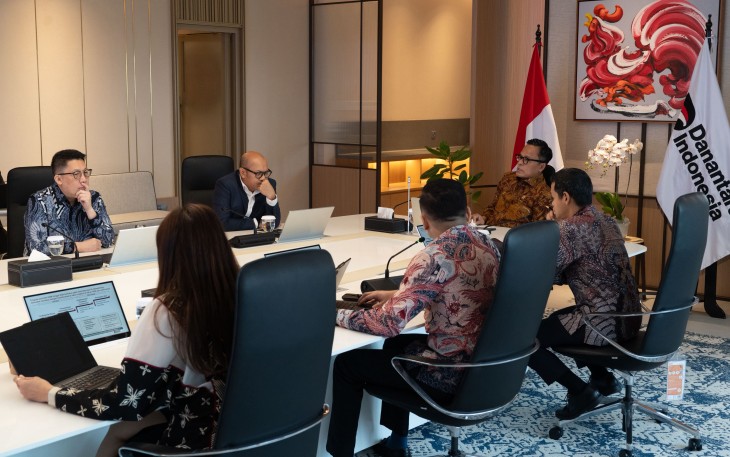 Kepala BP BUMN sekaligus COO Danantara, Dony Oskaria, menggelar rapat internal bersama Danantara Asset Management (DAM) 