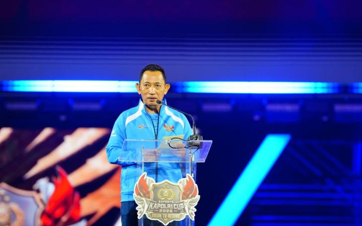 Kapolri Jenderal Polisi Drs. Listyo Sigit Prabowo, M.Si. resmi menutup E-Sports Kapolri Cup 2026 di Indonesia Arena, Jakarta