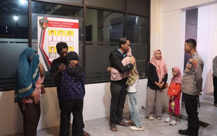Polres Mojokerto Polda Jawa Timur melalui Polsek Gondang membubarkan aksi konvoi sekelompok pemuda di Jalan Raya Desa Pugeran