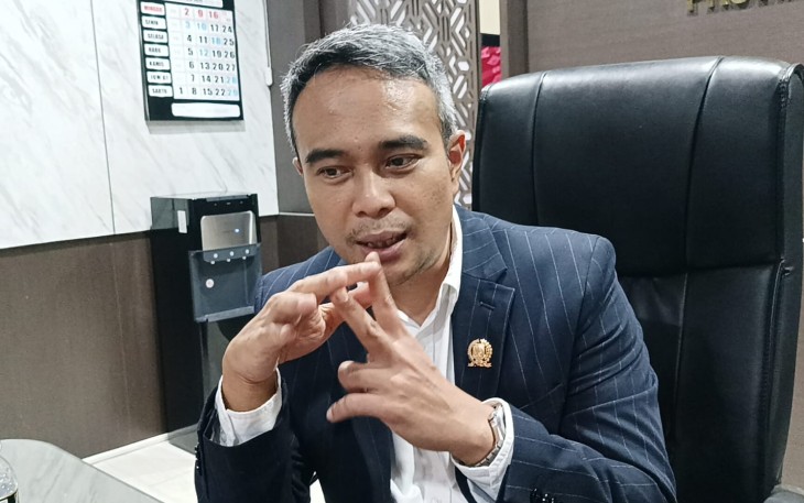 Ketua Fraksi Golkar DPRD Jatim, Pranaya Yudha Mahardika, di Gedung DPRD Jatim