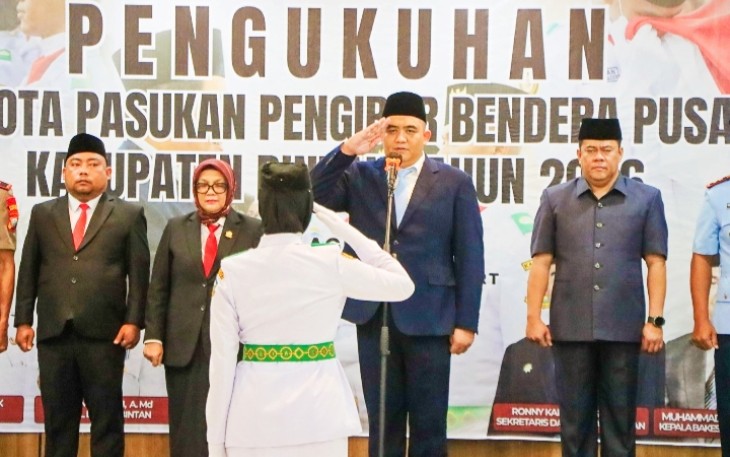Bupati Bintan Kukuhkan 33 Anggota Paskibraka Kabupaten Bintan Tahun 2026