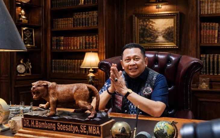 Bambang Soesatyo Anggota DPR RI/Ketua MPR RI ke-15/Ketua DPR RI ke-20/Ketua komisi III DPR RI ke-7/Dosen Pascasarjana (S3) Ilmu Hukum Universitas Borobudur, Universitas Jayabaya dan Universitas Pertahanan (Unhan)