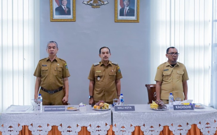 Wali Kota Tebing Tinggi, H. Iman Irdian Saragih