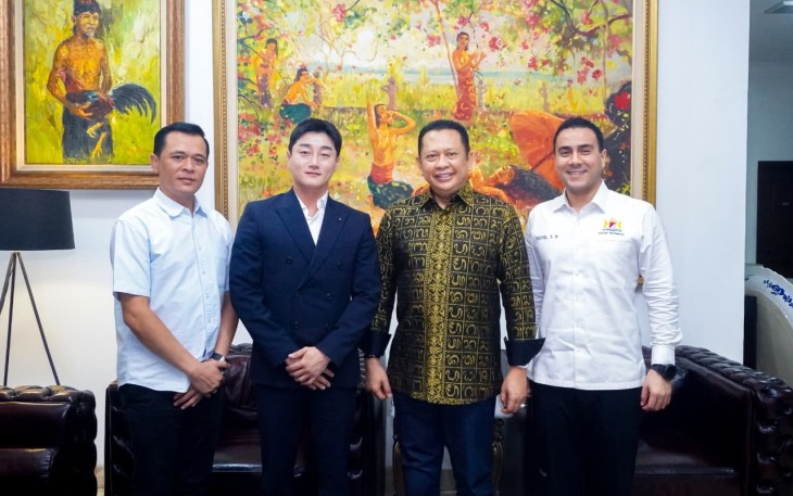 Anggota DPR RI sekaligus Ketua MPR RI ke-15 dan pendiri Universitas Perwira Purbalingga (UNPERBA) Jawa Tengah, Bambang Soesatyo (Bamsoet) Terima Perwakilan PT Jhon Toys Indonesia Korea 