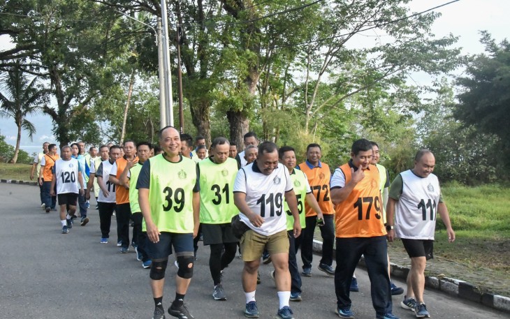 Taklukkan Medan Ekstrem 10 Km, PJU Kodaeral IX Uji Stamina dalam Pra Samapta