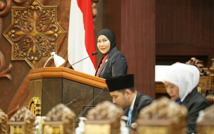 Juru Bicara Fraksi PDIP DPRD Jatim, Dewanti Rumpoko