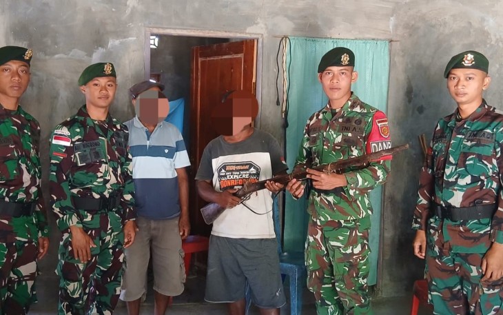 Kedekatan TNI dan Rakyat di Perbatasan, Yonarmed 12 Kostrad Terima Senjata Api Springfield