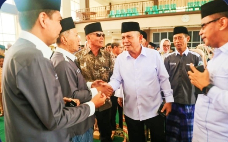 Gubernur Ansar Ajak Masyarakat Bawean Teladani Kepemimpinan Rasulullah SAW, Peringatan Maulid Nabi Sekaligus Pengukuhan Pengurus PKMB Kepri
