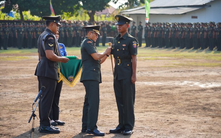 Tegaskan Pentingnya Disiplin dan Profesionalisme Prajurit, Pangdam IX/Udayana Tutup Pendidikan Tamtama