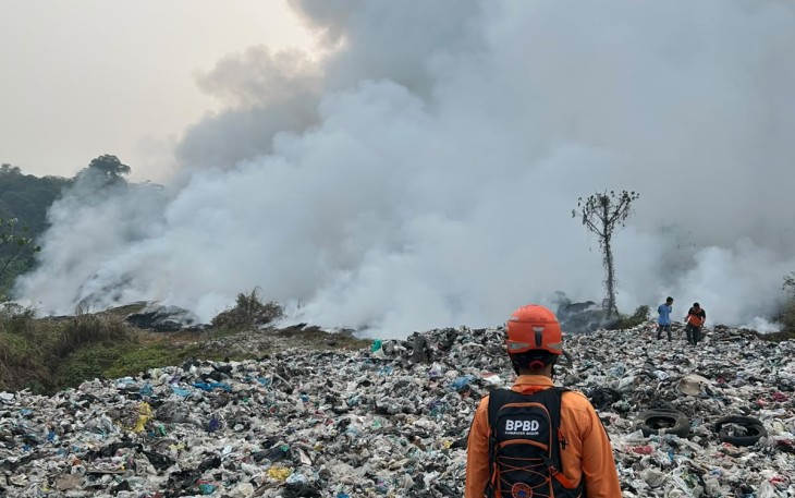Kebakaran Terjadi di TPA Galuga, Tim Gabungan Lakukan Pemadaman
