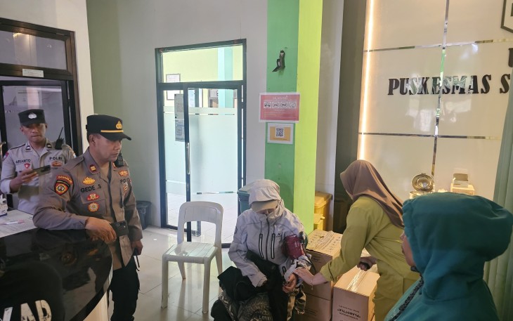 Polres Bondowoso Selamatkan 3 Pendaki di Gunung Raung