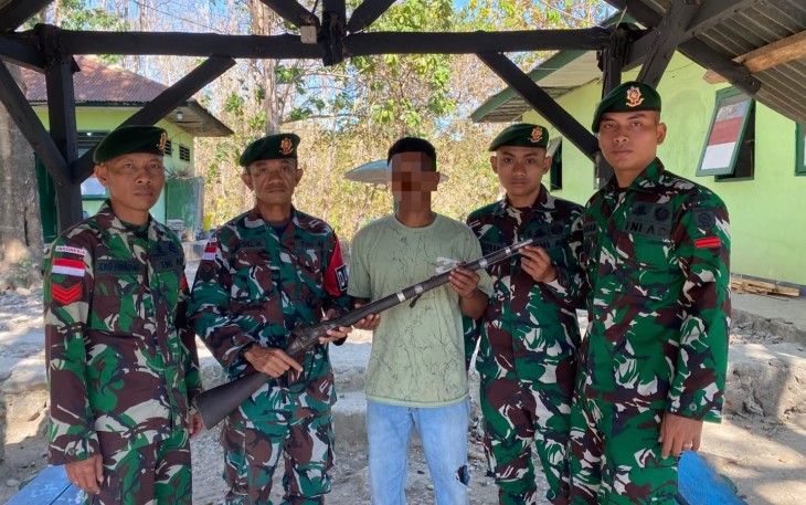 Hadir di Tengah Rakyat, Yonarmed 12 Kostrad Terima Penyerahan Senjata Secara Sukarela