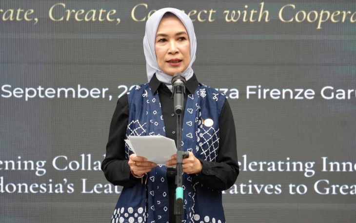 Penasehat DWP Kemenkop Sita Ferry Juliantono
