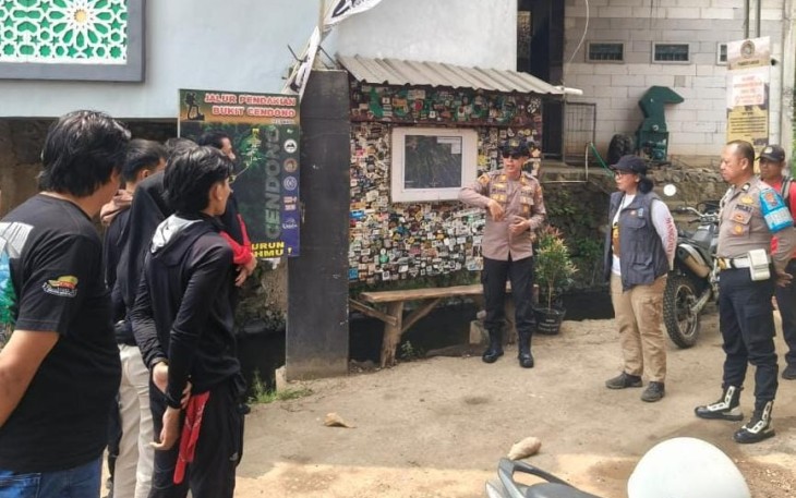 Polres Mojokerto Intensifkan Patroli Mitigasi Karhutla Jaga Ribuan Hektare Kawasan Hijau di Pacet