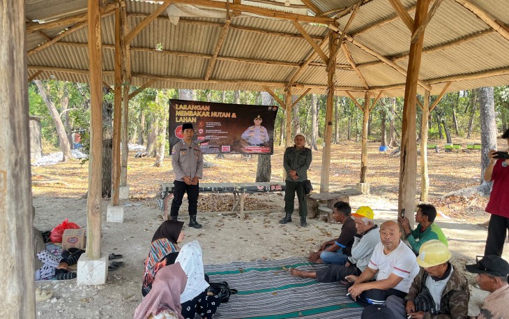 Polres Gresik Gencarkan Sosialisasi di Hutan Panceng