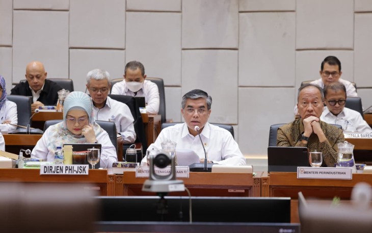 Pemerintah Serahkan DIM RUU Pelindungan Ketenagakerjaan kepada DPR