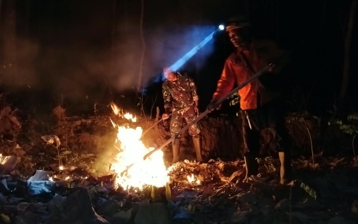 Pemadaman karhutla di wilayah desa binaan