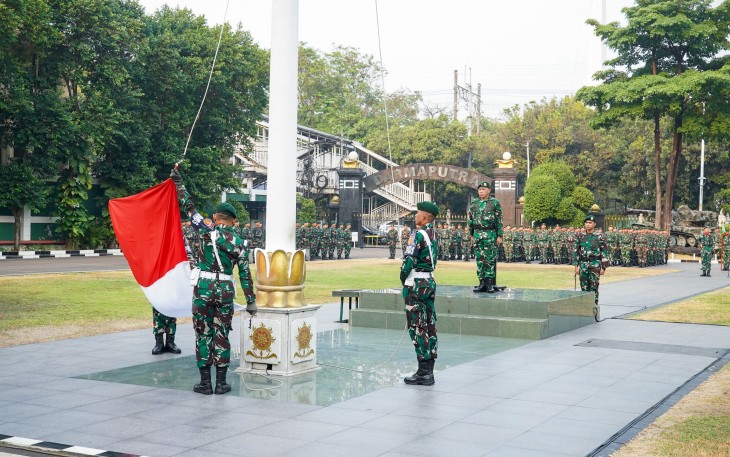 Irkostrad Pimpin Upacara 17-an, Tekankan Disiplin dan Kesiapan Operasional