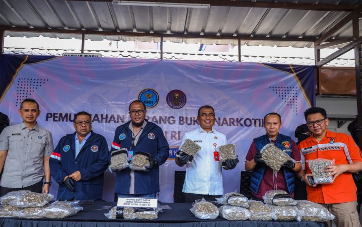 BNN RI Amankan WNA China Bawa 14,6 Kg Ganja di Bandara Soekarno-Hatta 