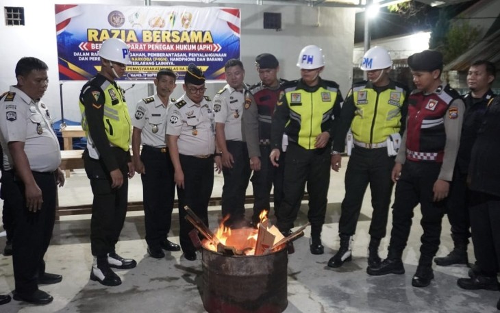 Lapas Sibolga Gandeng APH Laksanakan Razia Gabungan Kamar Hunian