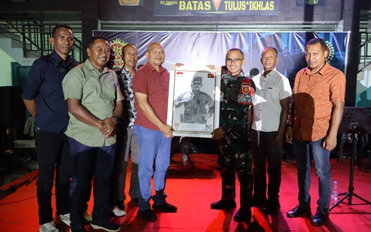 Malam Purna Tugas, Yonarmed 12 Kostrad Tutup Pengabdian dengan Tari Tebe Bersama