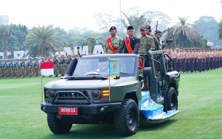 Panglima TNI Tinjau Gladi Bersih Upacara HUT Ke-81 TNI