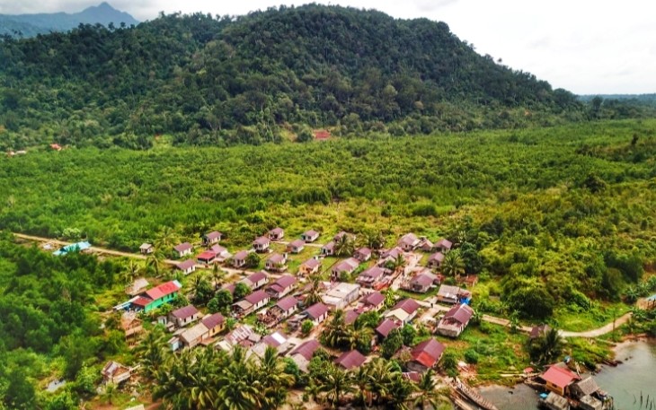 Kawasan Permukiman Komunitas Masyarakat Adat Suku Laut Jadi Perhatian Pemprov Kepri